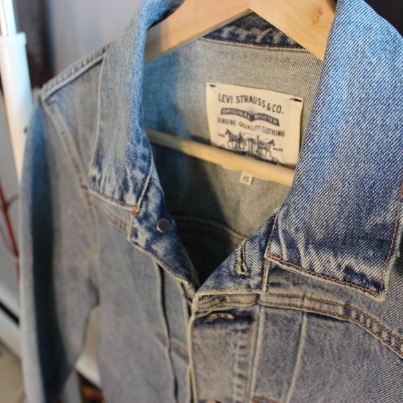 Vintage Levi's Stonewash Denim Jacket - Picture 5 of 5